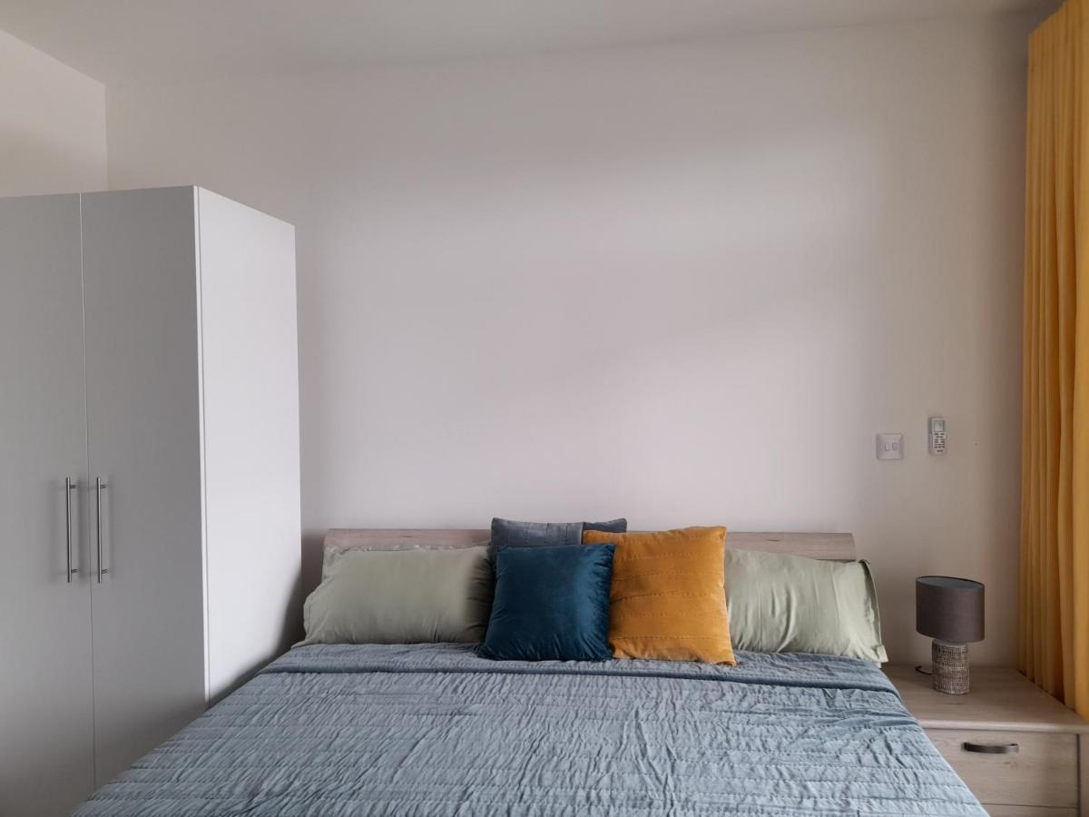 Embassy Gardens Studio Άκρα Εξωτερικό φωτογραφία