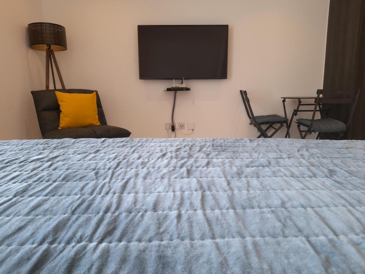 Embassy Gardens Studio Άκρα Εξωτερικό φωτογραφία