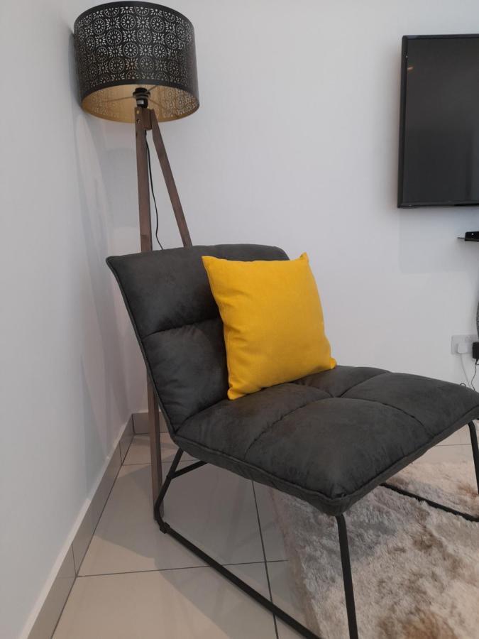 Embassy Gardens Studio Άκρα Εξωτερικό φωτογραφία